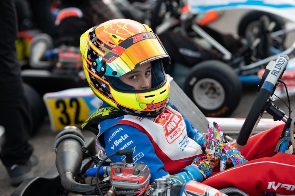 Iván González racing in karting